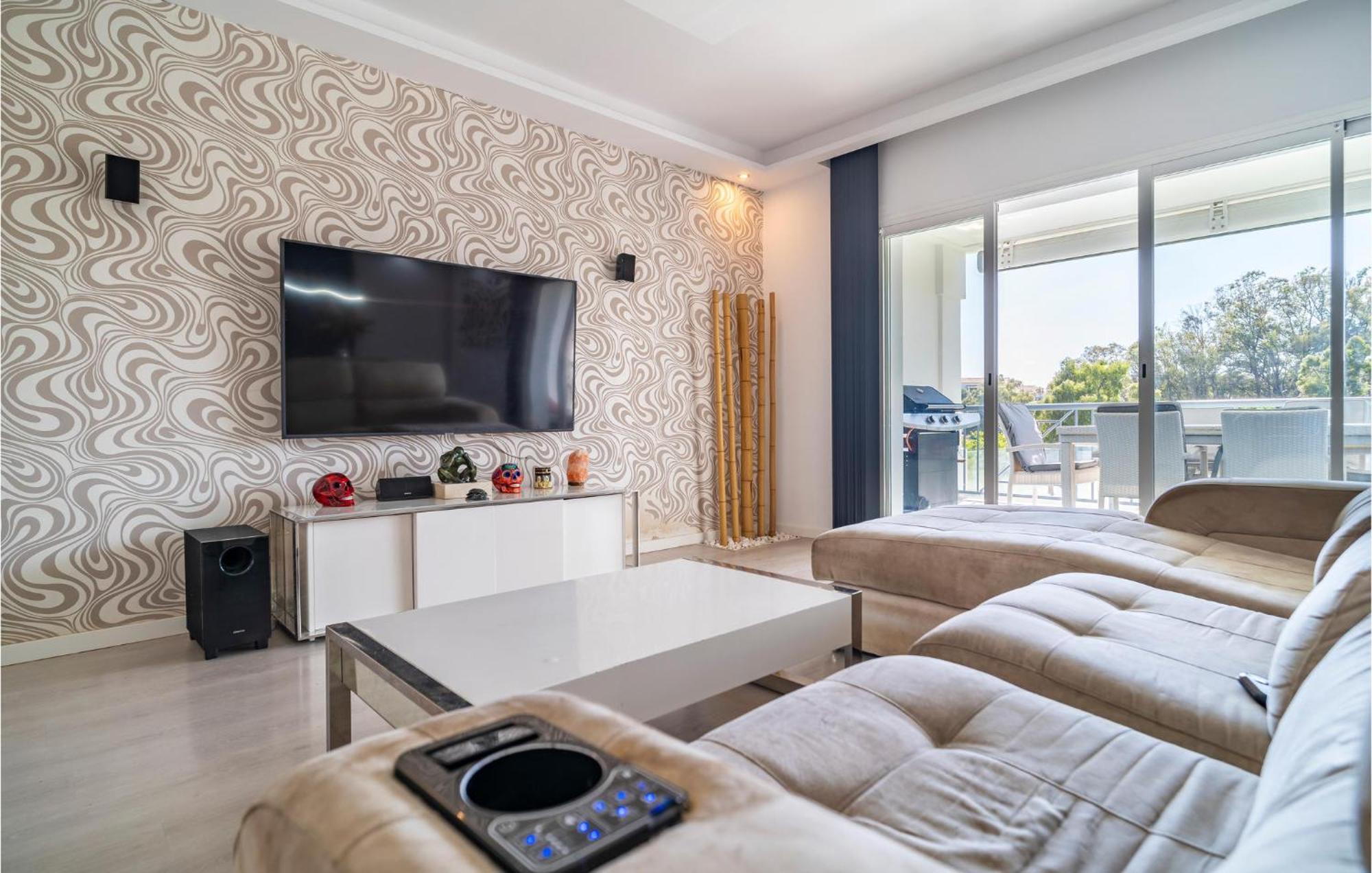 Lovely In With Swimming Pool Marbella