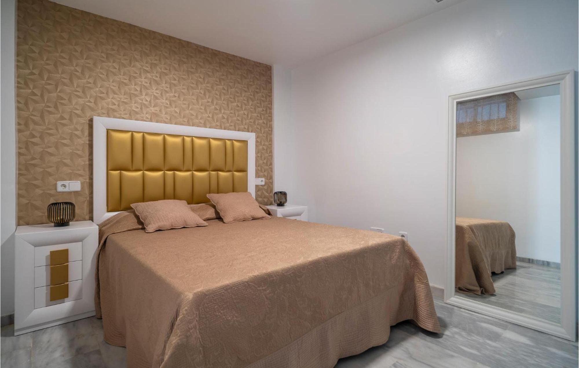 Lovely In With Swimming Pool Сasa de vacaciones Marbella